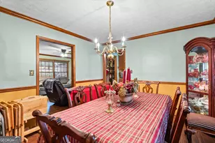 102 Hayes Cir, Rex, GA 30273 - Photo 12