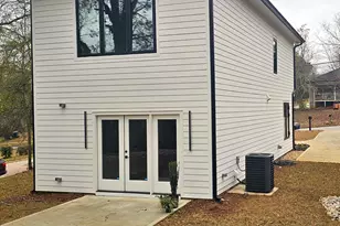 233 E Tinsley St, Griffin, GA 30223 - Photo 32