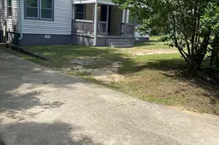 911 Ponce De Leon Circle S, Macon, GA 31206 - Photo 2