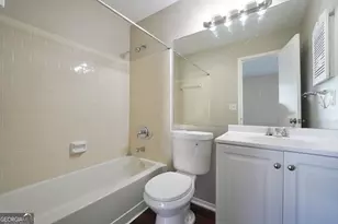 5702 Wells Cir, Stone Mountain, GA 30087 - Photo 20