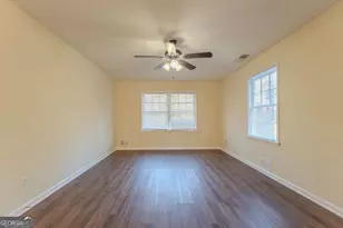 2067 Tanglewood Dr, Snellville, GA 30078 - Photo 18