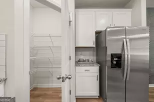 9468 Briarwood Ln, Jonesboro, GA 30238 - Photo 8