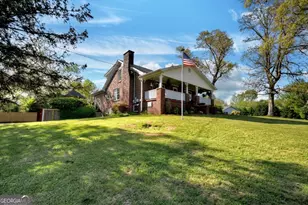 456 La Vista Dr, Blue Ridge, GA 30513 - Photo 1