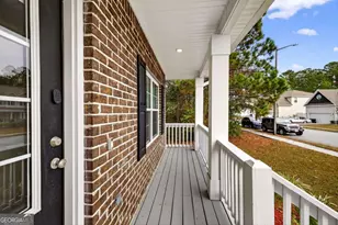 125 Cockle Shell Rd, Savannah, GA 31419 - Photo 8