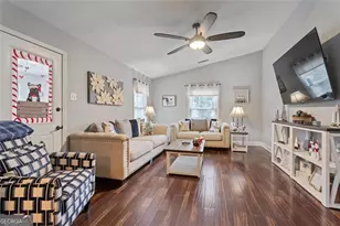 505 Wyncourtney Dr NE, Sandy Springs, GA 30328 - Photo 12