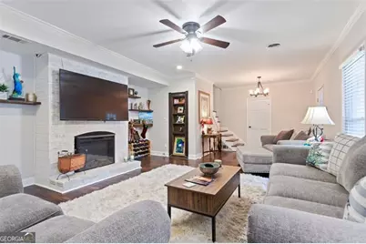 505 Wyncourtney Drive NE, Sandy Springs, GA 30328 - Photo 6