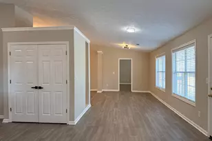 3011 Maple Cove Ct, Loganville, GA 30052 - Photo 6