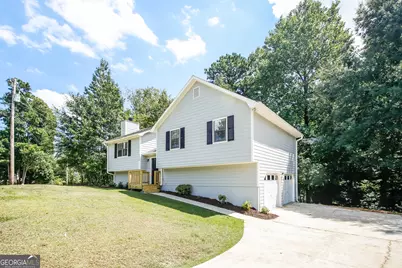 2212 Cedar Creek Lane, Lithia Springs, GA 30122 - Photo 2