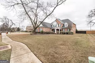 201 Running Creek Dr, Warner Robins, GA 31088 - Photo 2