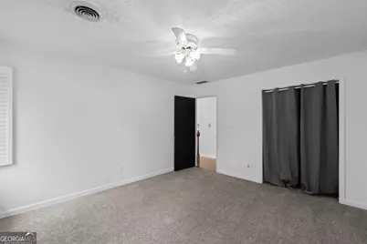 2230 Castle Lake Drive, Tyrone, GA 30290 - Photo 36