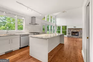 832 Round Top Dr, Clayton, GA 30525 - Photo 14