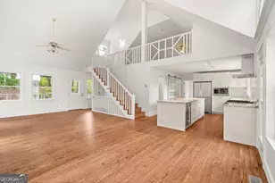 832 Round Top Dr, Clayton, GA 30525 - Photo 8