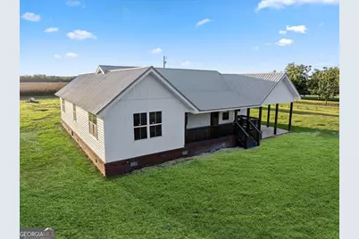 1335 Clifford Loop, Blackshear, GA 31516 - Photo 2