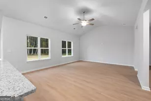 38 Charlie Fuller Rd, Grantville, GA 30220 - Photo 8