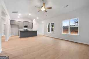 38 Charlie Fuller Rd, Grantville, GA 30220 - Photo 6