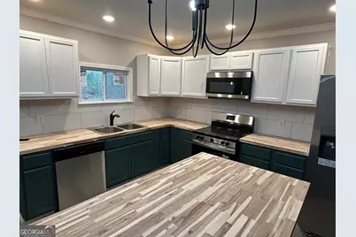 525 N River Circle, Hogansville, GA 30230 - Photo 2