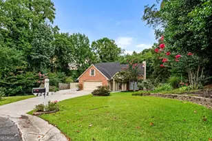 4042 Gables Ct, Buford, GA 30519 - Photo 4