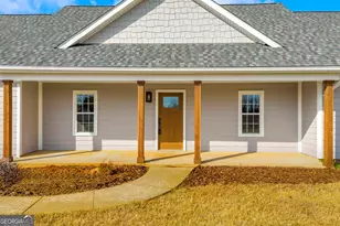 388 Kay Dr, Winder, GA 30680 - Photo 4