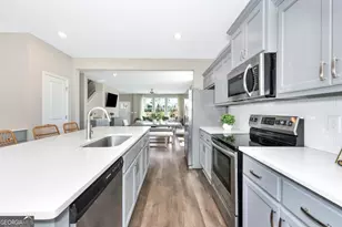 200 Ivy Glen, Perry, GA 31069 - Photo 6