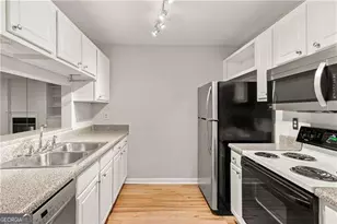 3655 Habersham Rd NE, Atlanta, GA 30305 - Photo 10