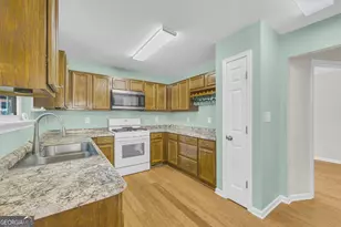 494 Bishop Ct, Commerce, GA 30529 - Photo 14