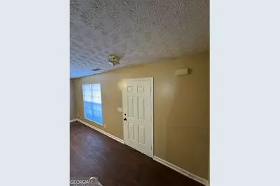 5869 Strathmoor Manor Circle, Lithonia, GA 30058 - Photo 2