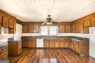 100 Glenwood Ave, Warner Robins, GA 31088 - Photo 12