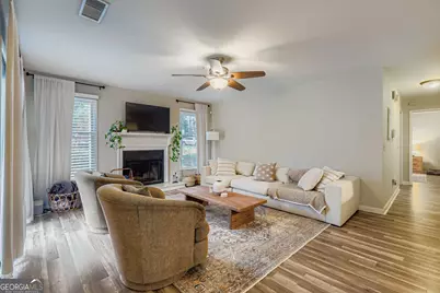 2501 Vineyard Way SE, Smyrna, GA 30082 - Photo 6