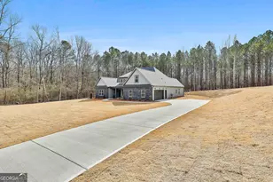 342 Wisteria Ln, Williamson, GA 30292 - Photo 2