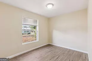 2302 Bartow St, Brunswick, GA 31520 - Photo 4