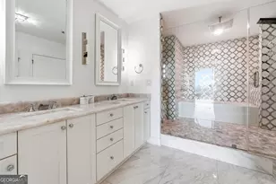 2795 Peachtree Rd NE, Atlanta, GA 30305 - Photo 18