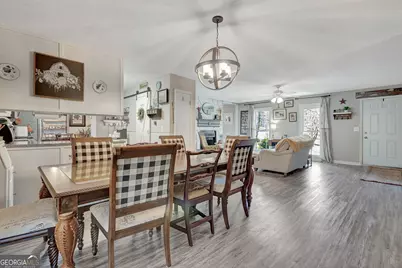 50 Hearthstone Drive E, Newnan, GA 30263 - Photo 16