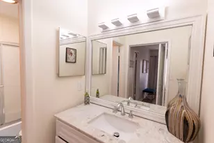 8740 Roswell Rd, Sandy Springs, GA 30350 - Photo 16