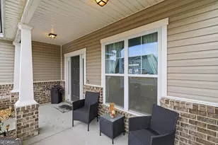 1067 Autumns Wood Cir E, Brunswick, GA 31525 - Photo 4