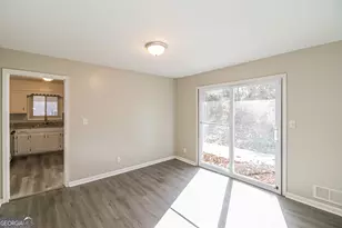 4527 Dorset Dr, Decatur, GA 30035 - Photo 6