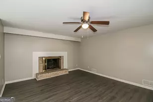 4527 Dorset Dr, Decatur, GA 30035 - Photo 4