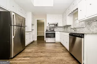 1645 Oak Forest Dr SE, Conyers, GA 30013 - Photo 6