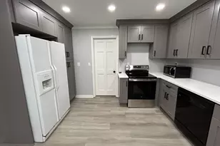 3608 Downing St, Marietta, GA 30066 - Photo 2