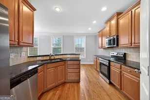 903 Lexington Village, Peachtree City, GA 30269 - Photo 6