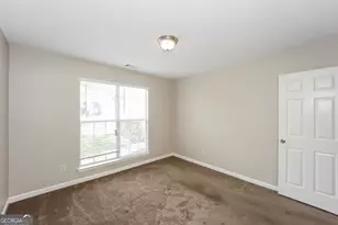 6555 Creekview Ct, Riverdale, GA 30296 - Photo 12