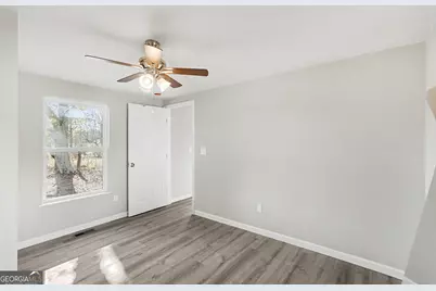 219 Lake Circle, Newnan, GA 30263 - Photo 16