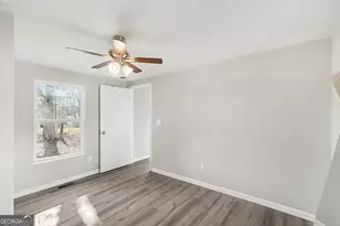 219 Lake Cir, Newnan, GA 30263 - Photo 16