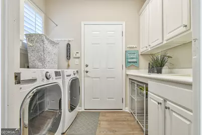 5921 Bellflower Way, Hoschton, GA 30548 - Photo 12