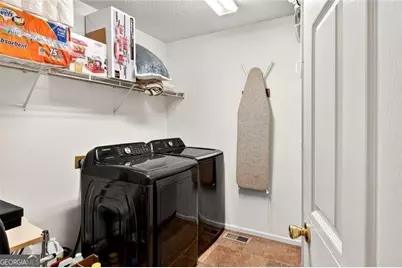 408 Strathmore Drive, Sharpsburg, GA 30277 - Photo 18