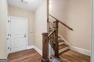 427 Alderwood St, Sandy Springs, GA 30328 - Photo 30