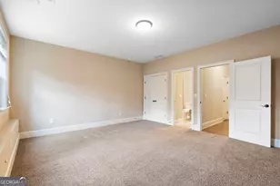 427 Alderwood St, Sandy Springs, GA 30328 - Photo 32