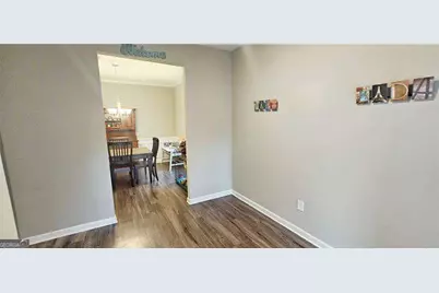 22 Oakbrook Drive SW, Cartersville, GA 30120 - Photo 2