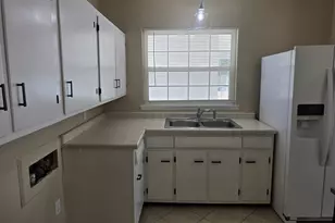 407 W 9th St, Rincon, GA 31326 - Photo 10