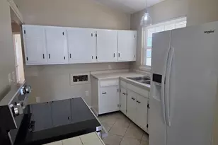 407 W 9th St, Rincon, GA 31326 - Photo 8