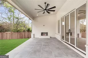 2991 Surrey Ln, Atlanta, GA 30341 - Photo 24